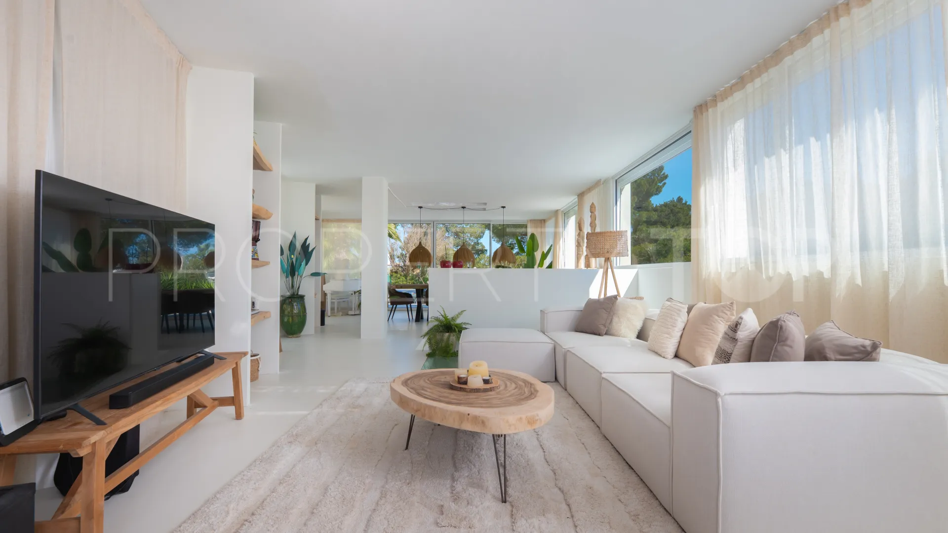 Villa for sale in San José with 4 bedrooms