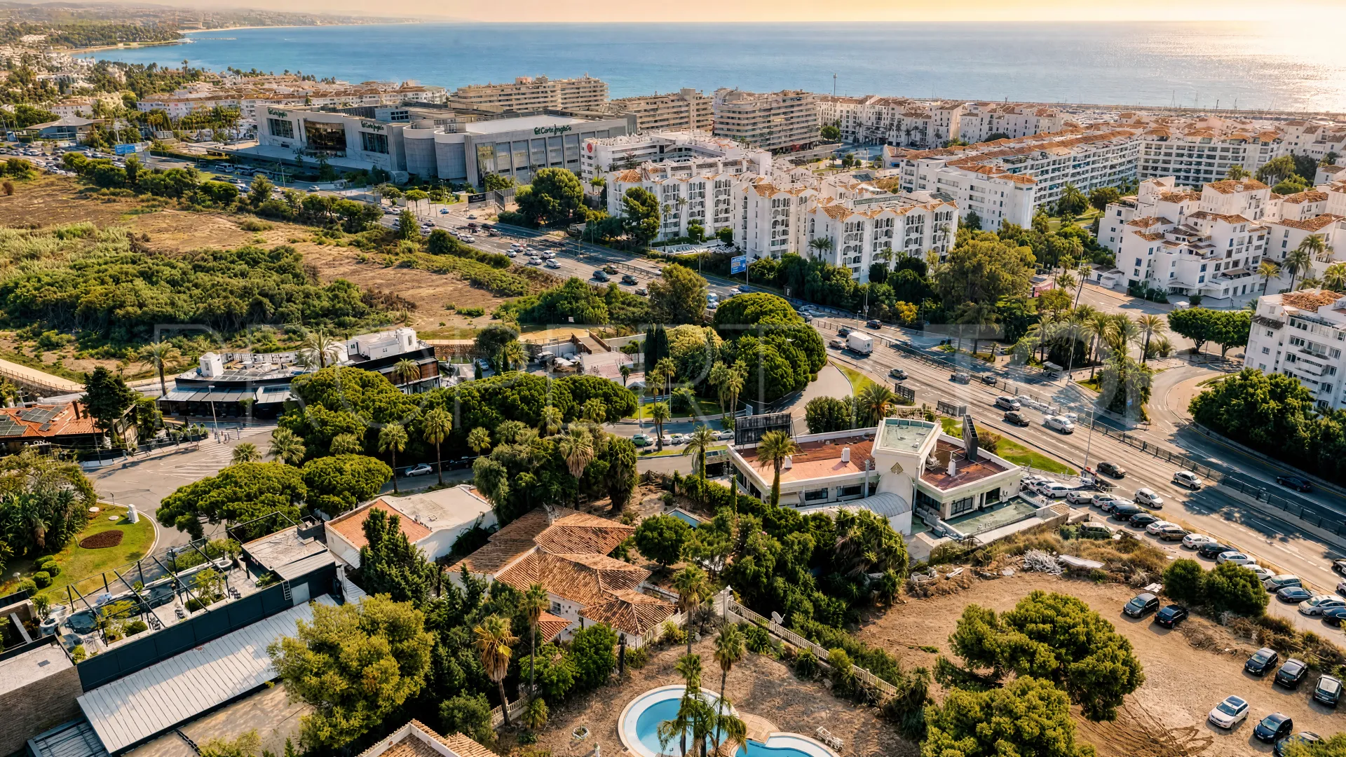 Comprar parcela en Marbella - Puerto Banus