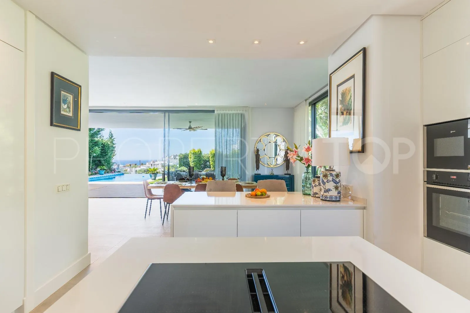 5 bedrooms villa in Marbella for sale