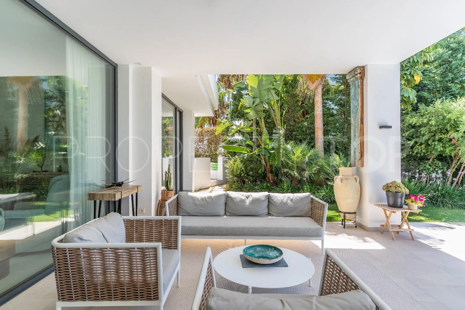 5 bedrooms villa in Marbella for sale