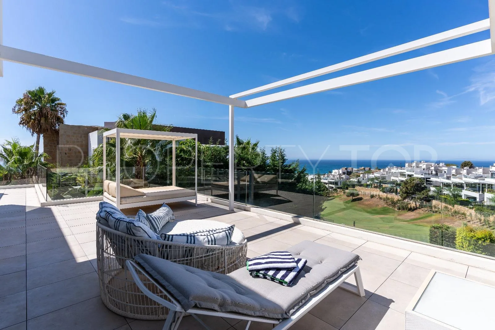 5 bedrooms villa in Marbella for sale