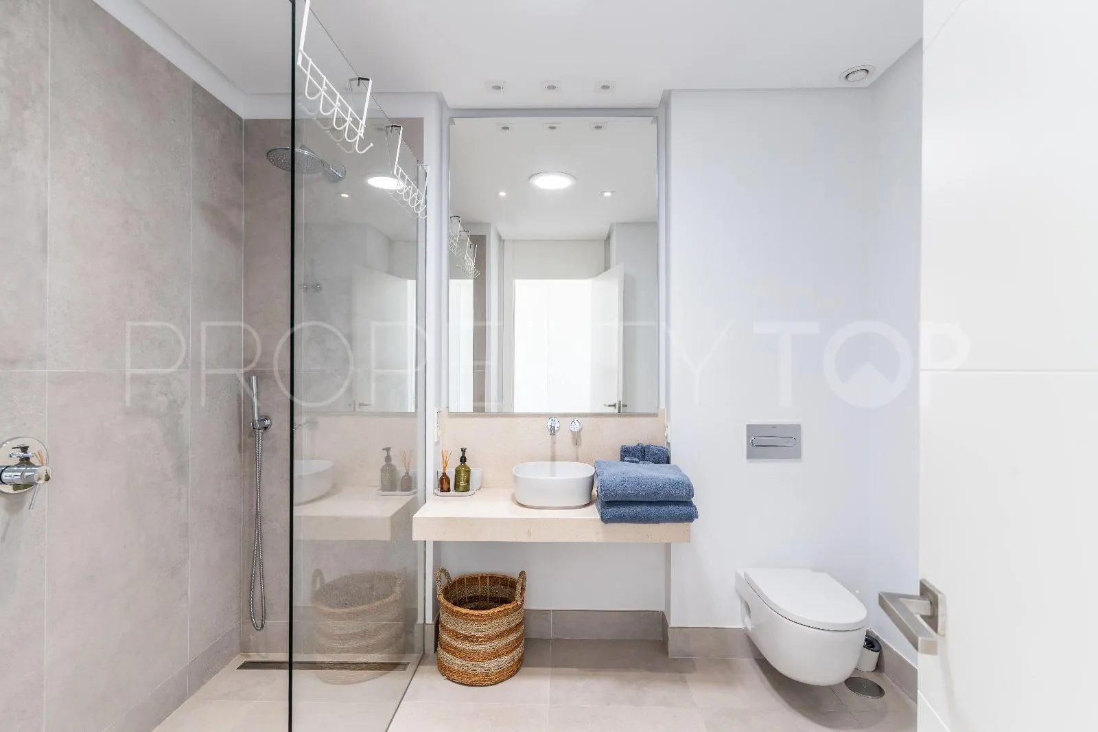 5 bedrooms villa in Marbella for sale