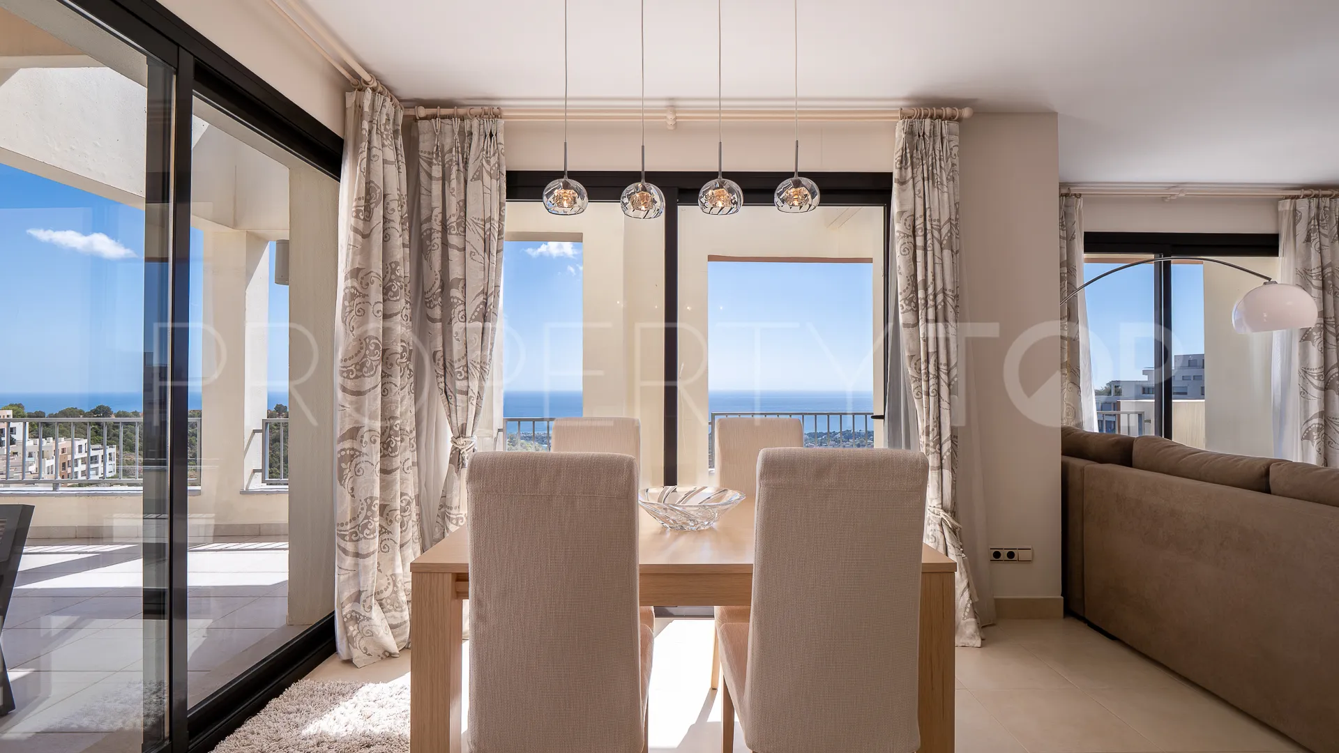 For sale penthouse in Samara