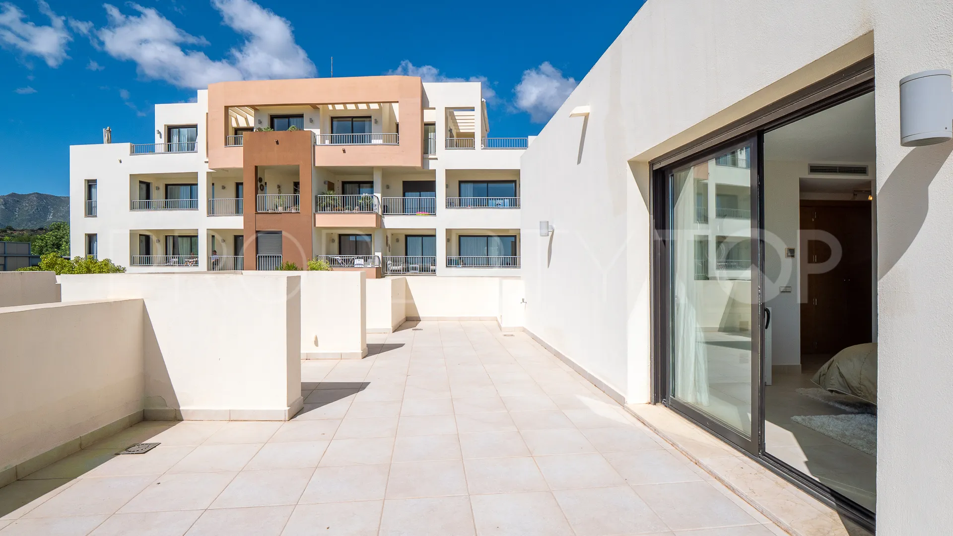 For sale penthouse in Samara