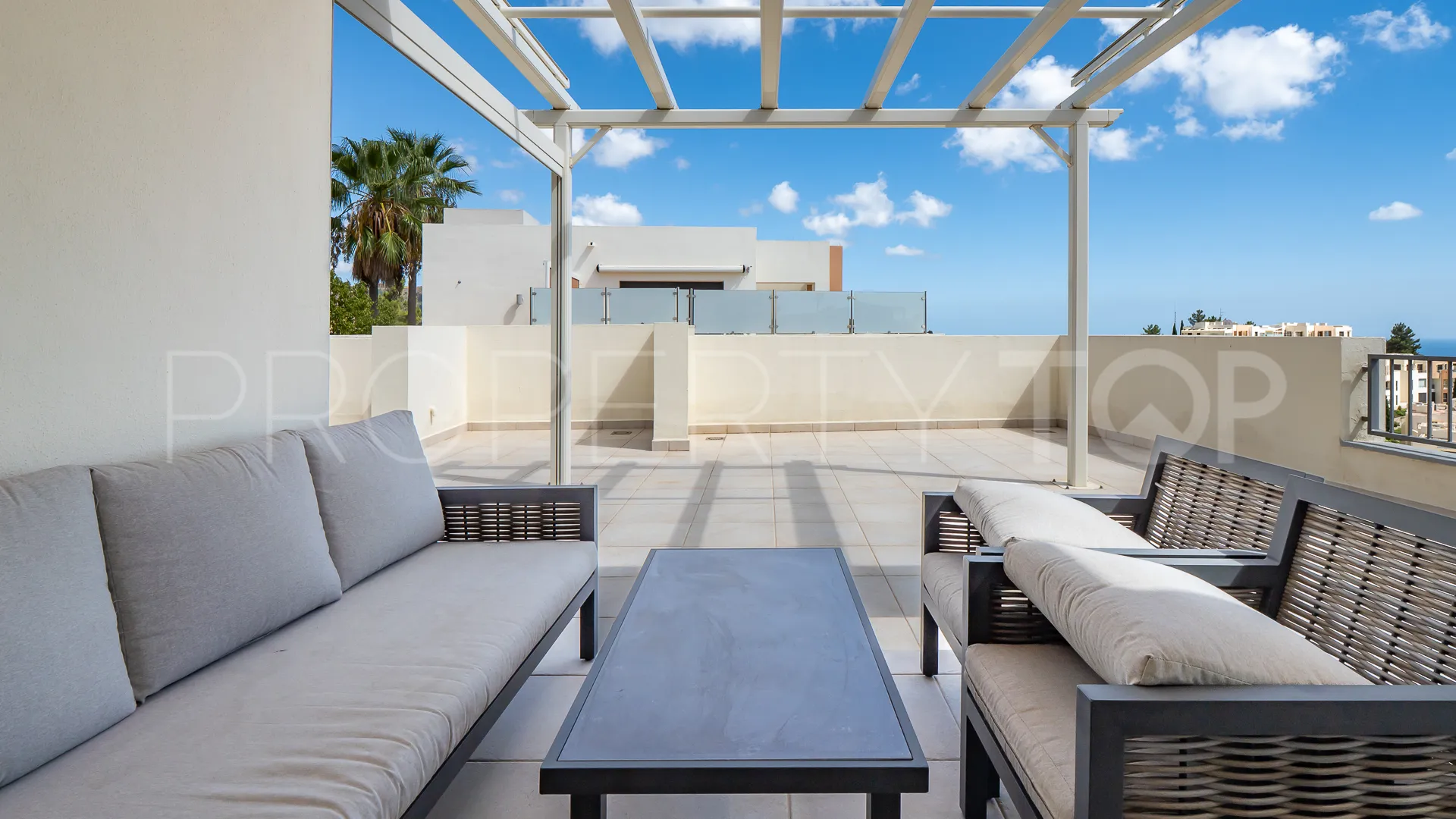 For sale penthouse in Samara