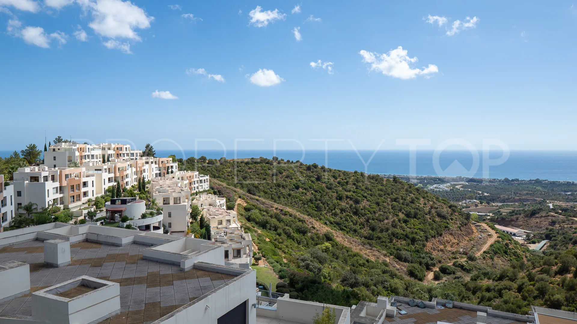 For sale penthouse in Samara