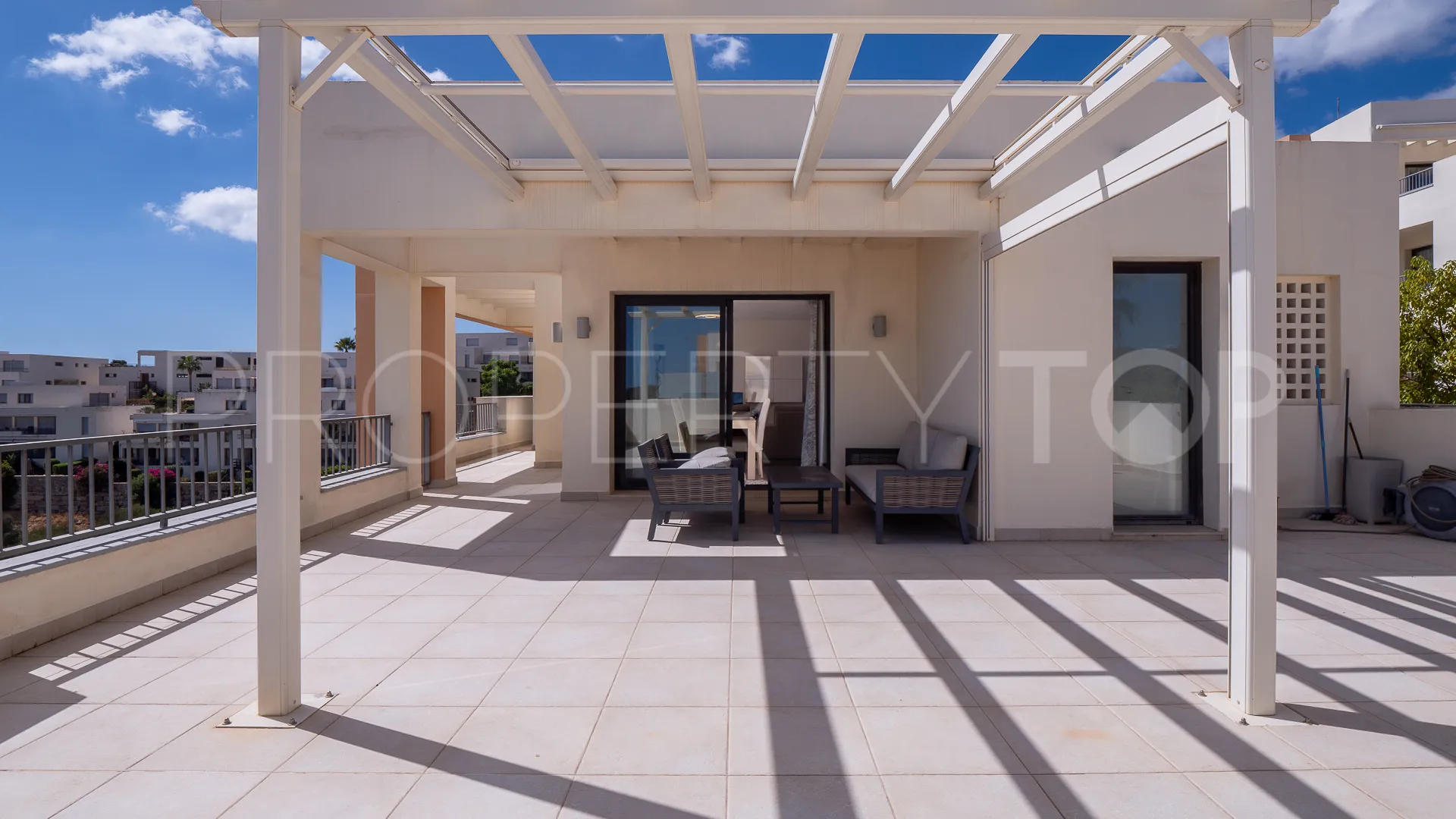 For sale penthouse in Samara