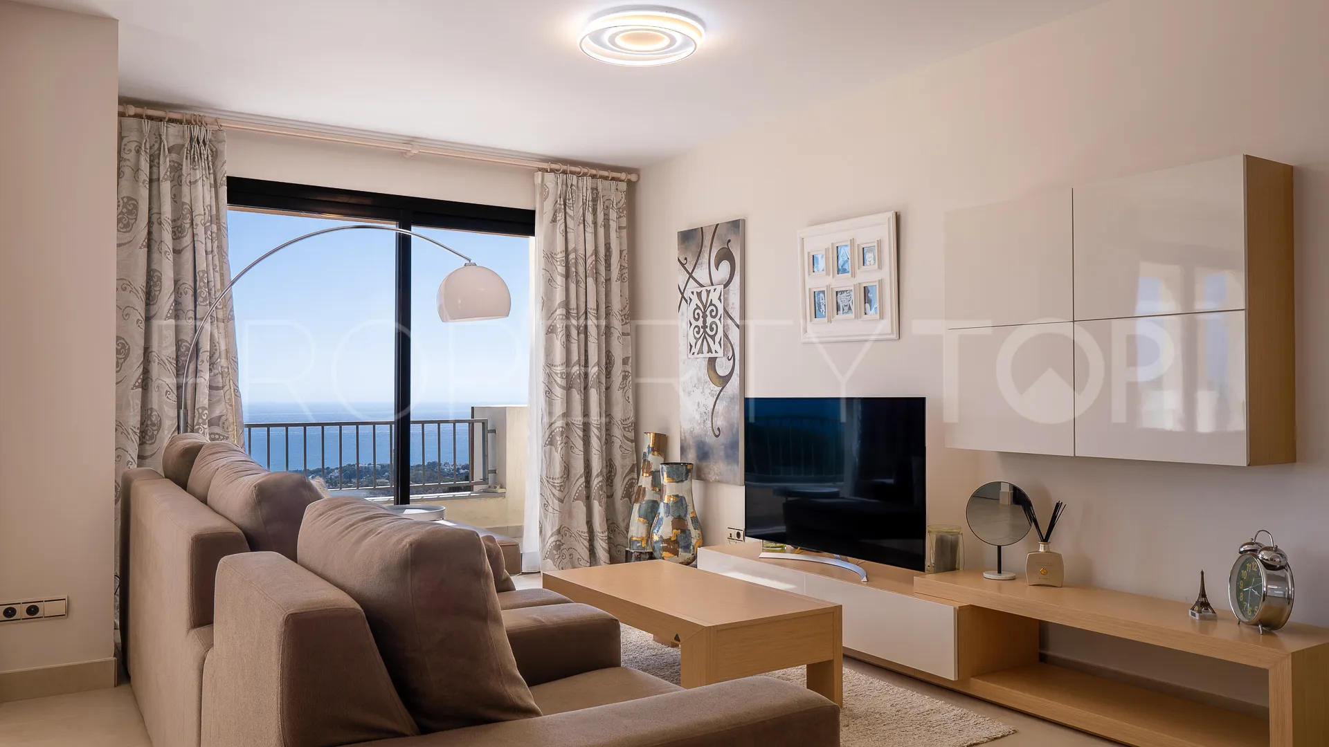 For sale penthouse in Samara