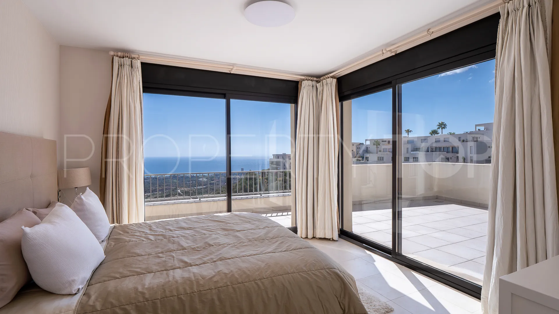 For sale penthouse in Samara