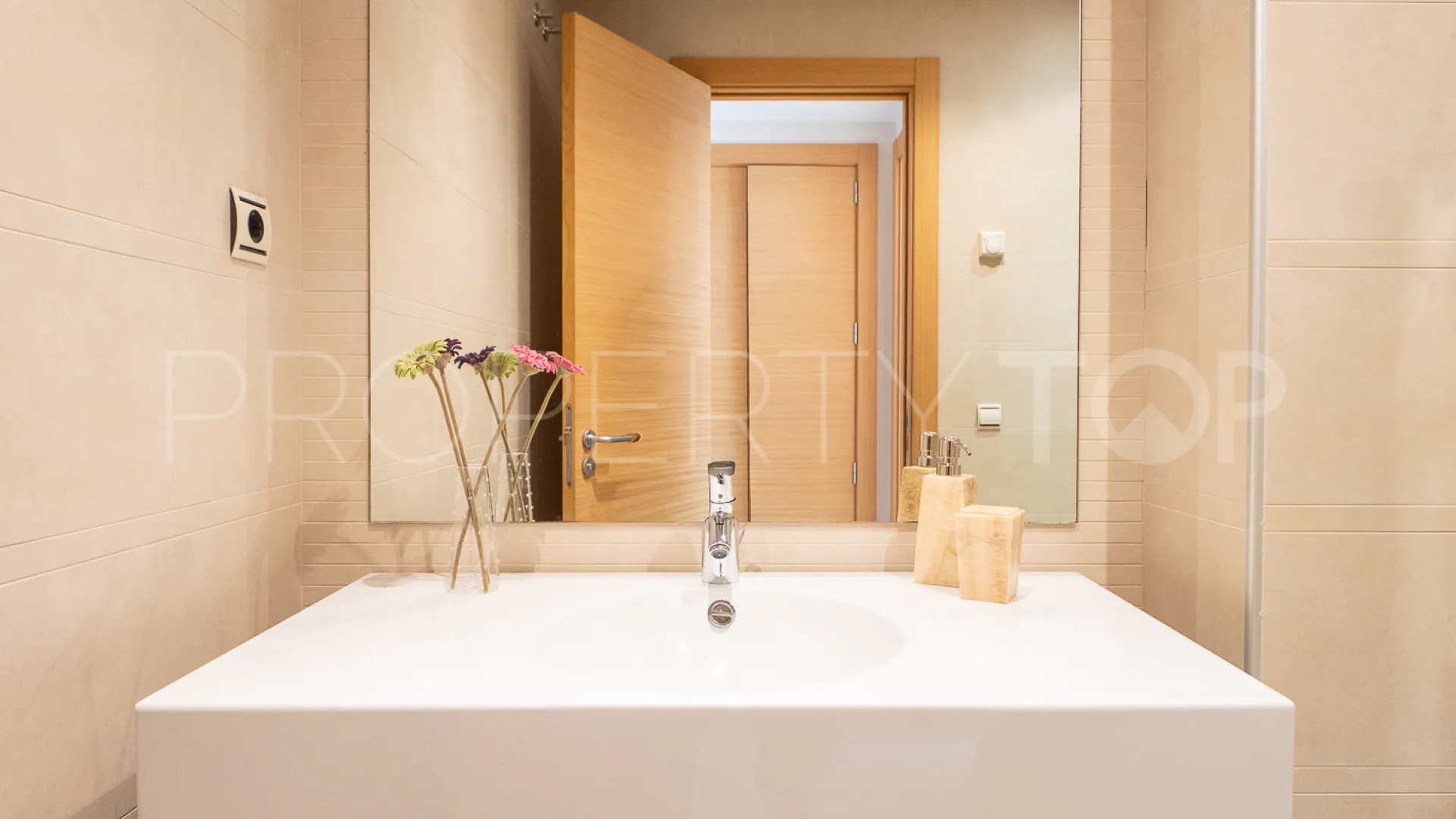 For sale penthouse in Samara