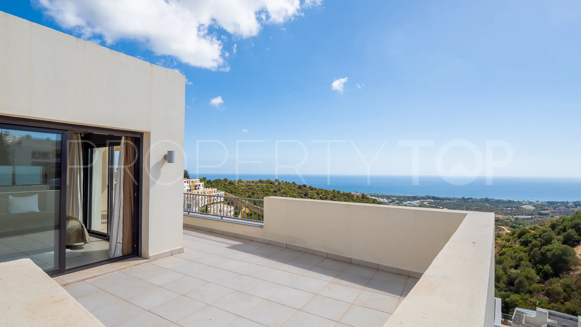 For sale penthouse in Samara