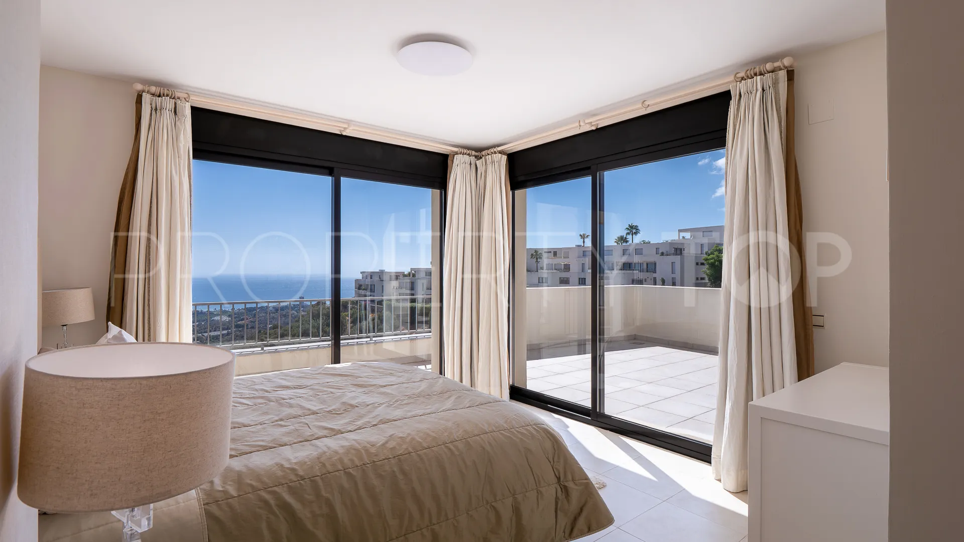 For sale penthouse in Samara