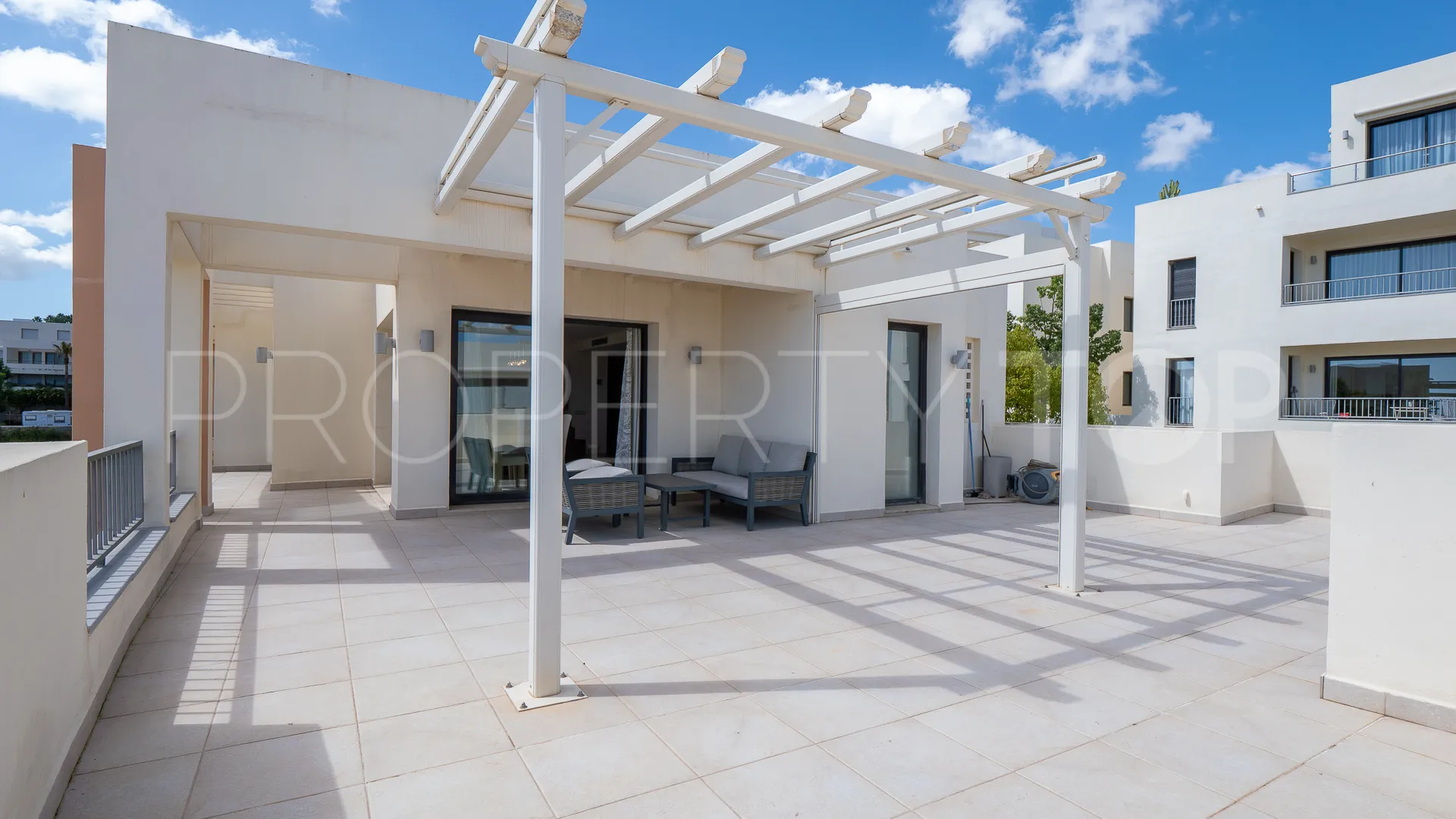 For sale penthouse in Samara