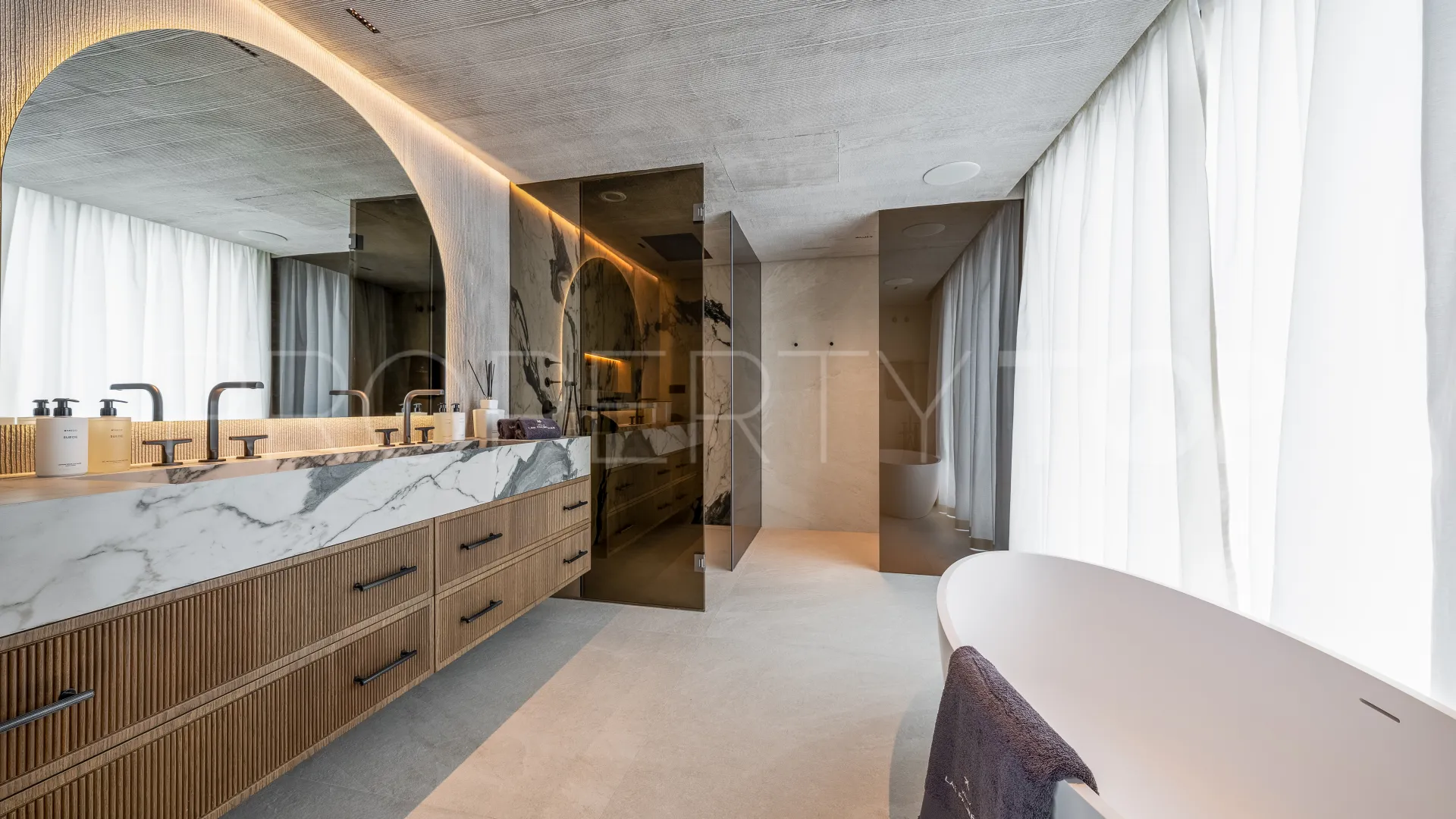 For sale Las Brisas 5 bedrooms chalet