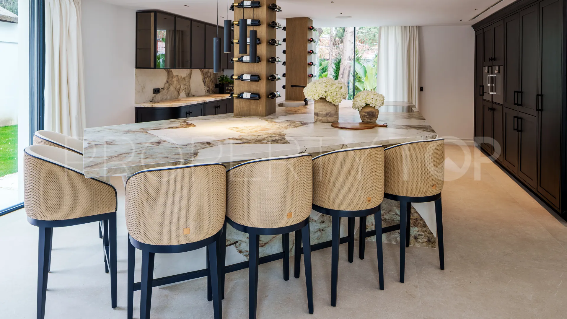 For sale Las Brisas 5 bedrooms chalet