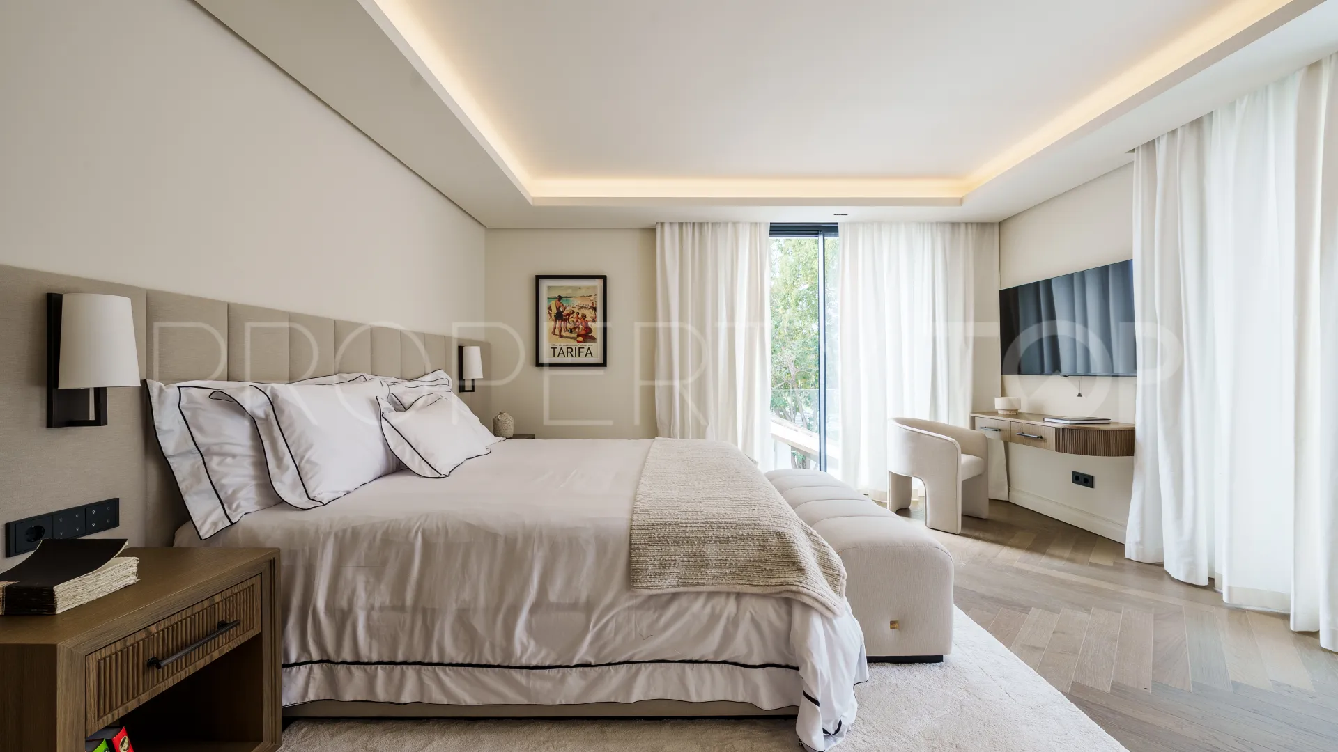 For sale Las Brisas 5 bedrooms chalet