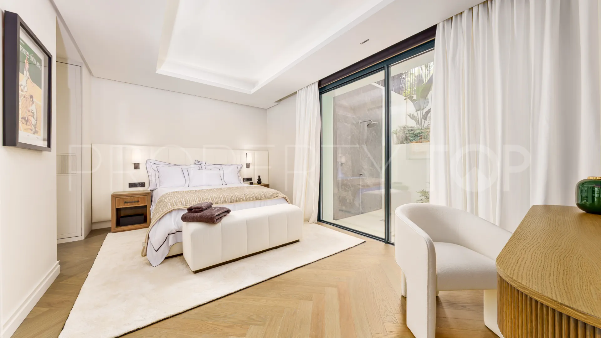 For sale Las Brisas 5 bedrooms chalet