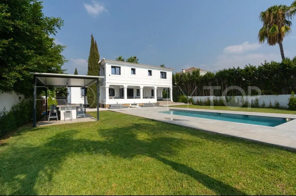 For sale Nueva Andalucia villa