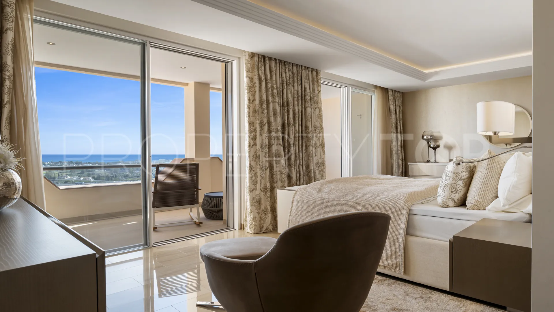 Atico duplex en venta en Los Almendros