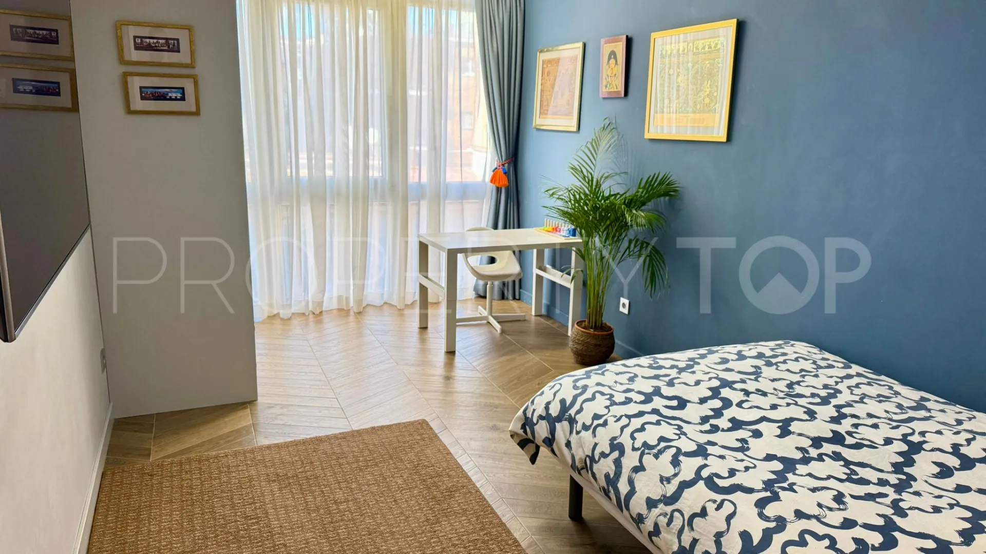 Los Boliches, apartamento de 3 dormitorios a la venta