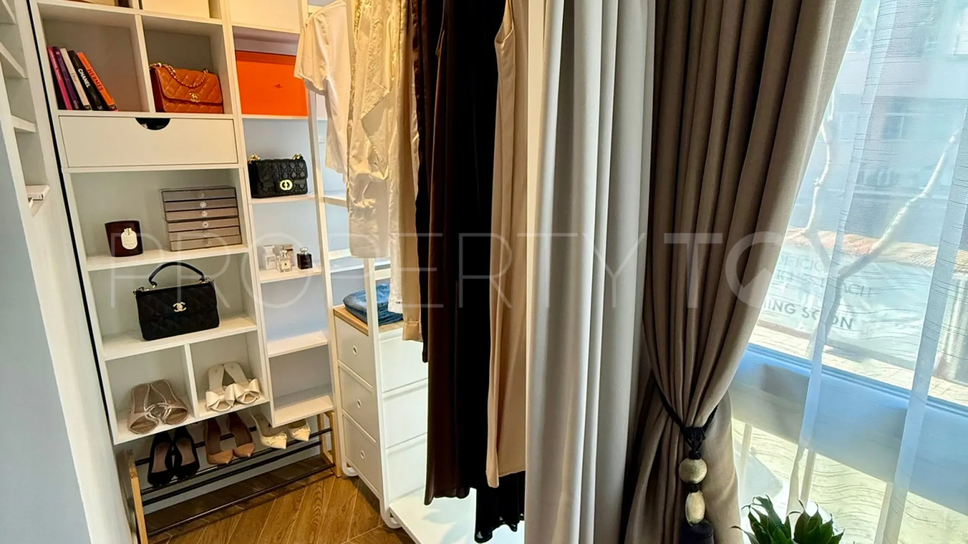 Los Boliches, apartamento de 3 dormitorios a la venta