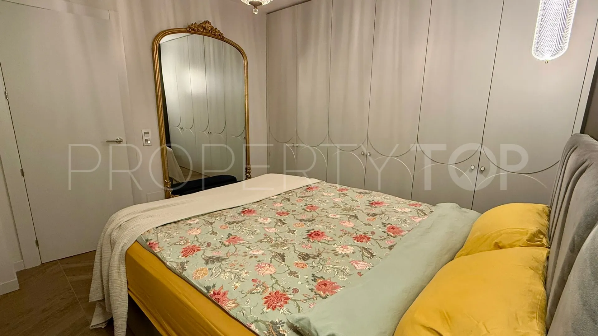 Los Boliches, apartamento de 3 dormitorios a la venta