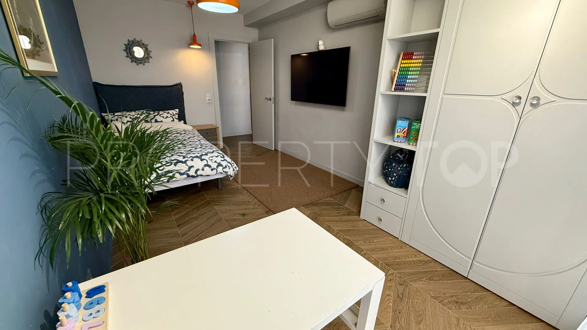 Los Boliches, apartamento de 3 dormitorios a la venta