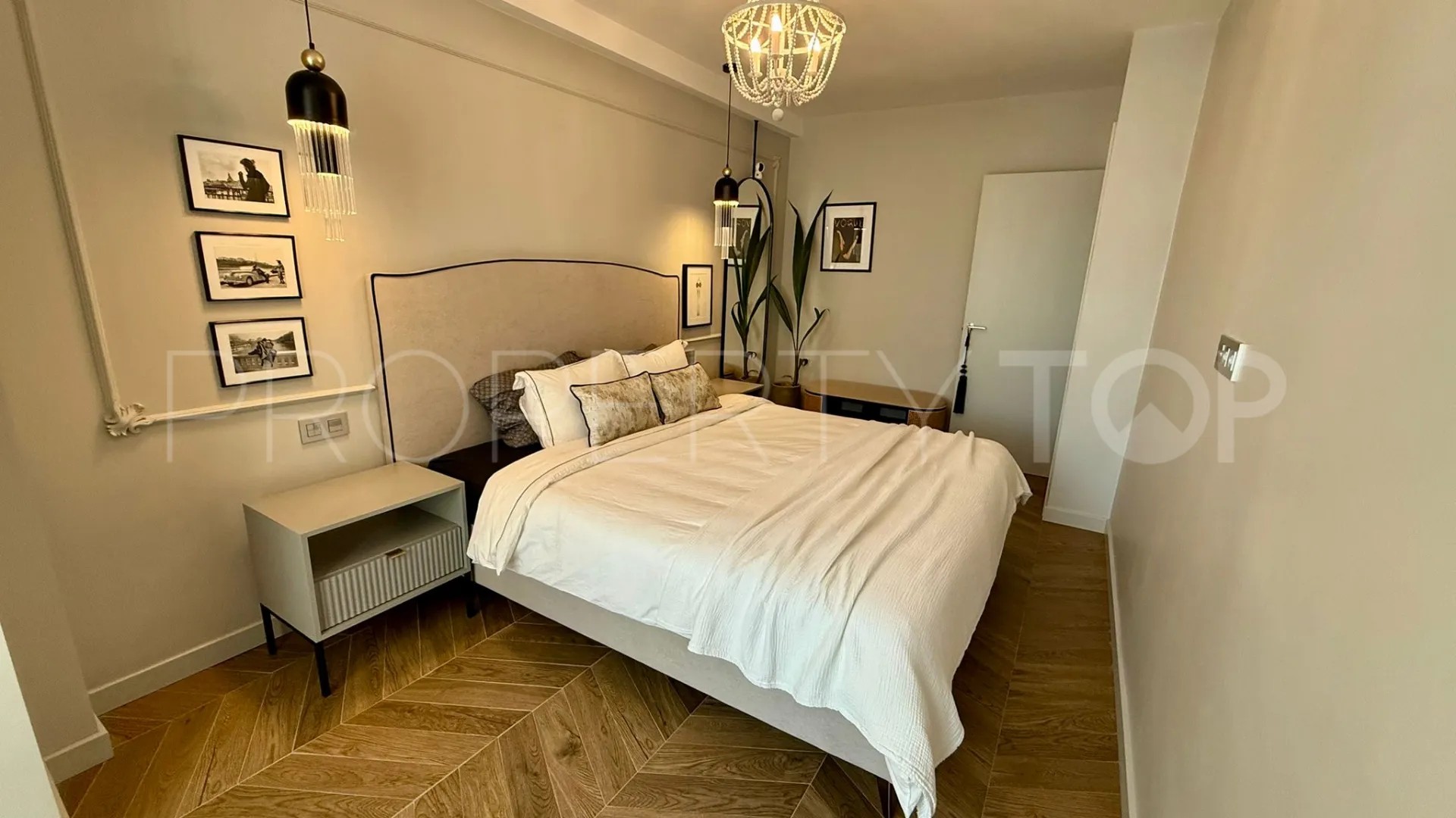 Los Boliches, apartamento de 3 dormitorios a la venta