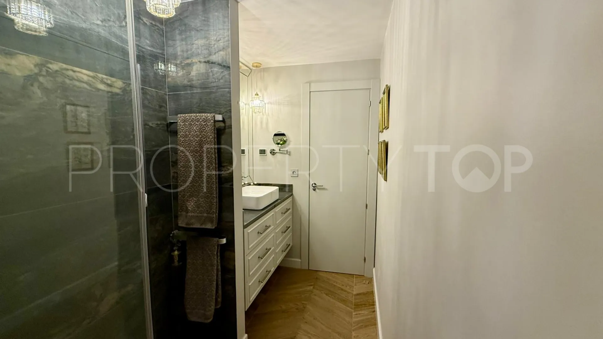 Los Boliches, apartamento de 3 dormitorios a la venta