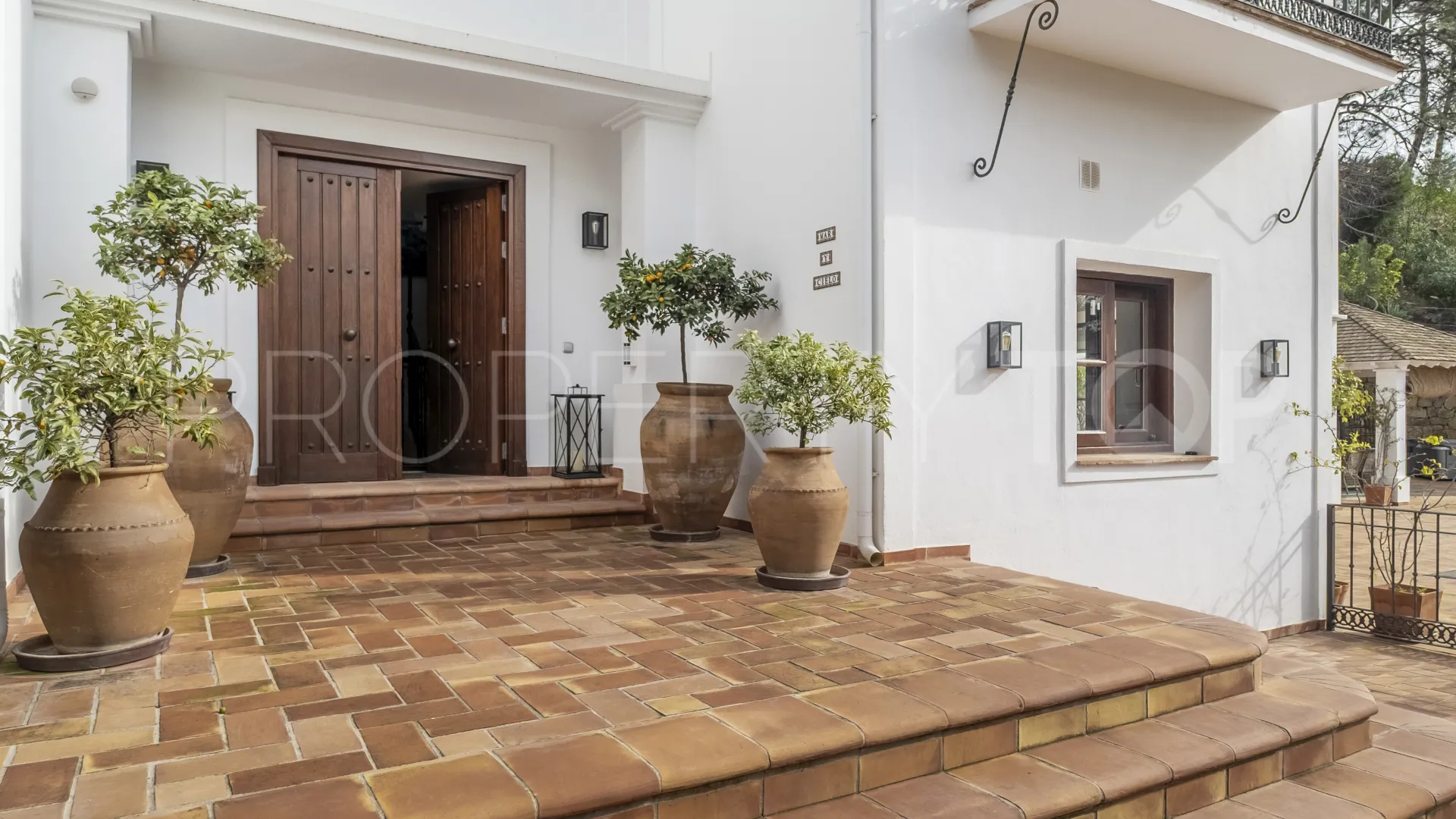 For sale villa with 6 bedrooms in El Madroñal