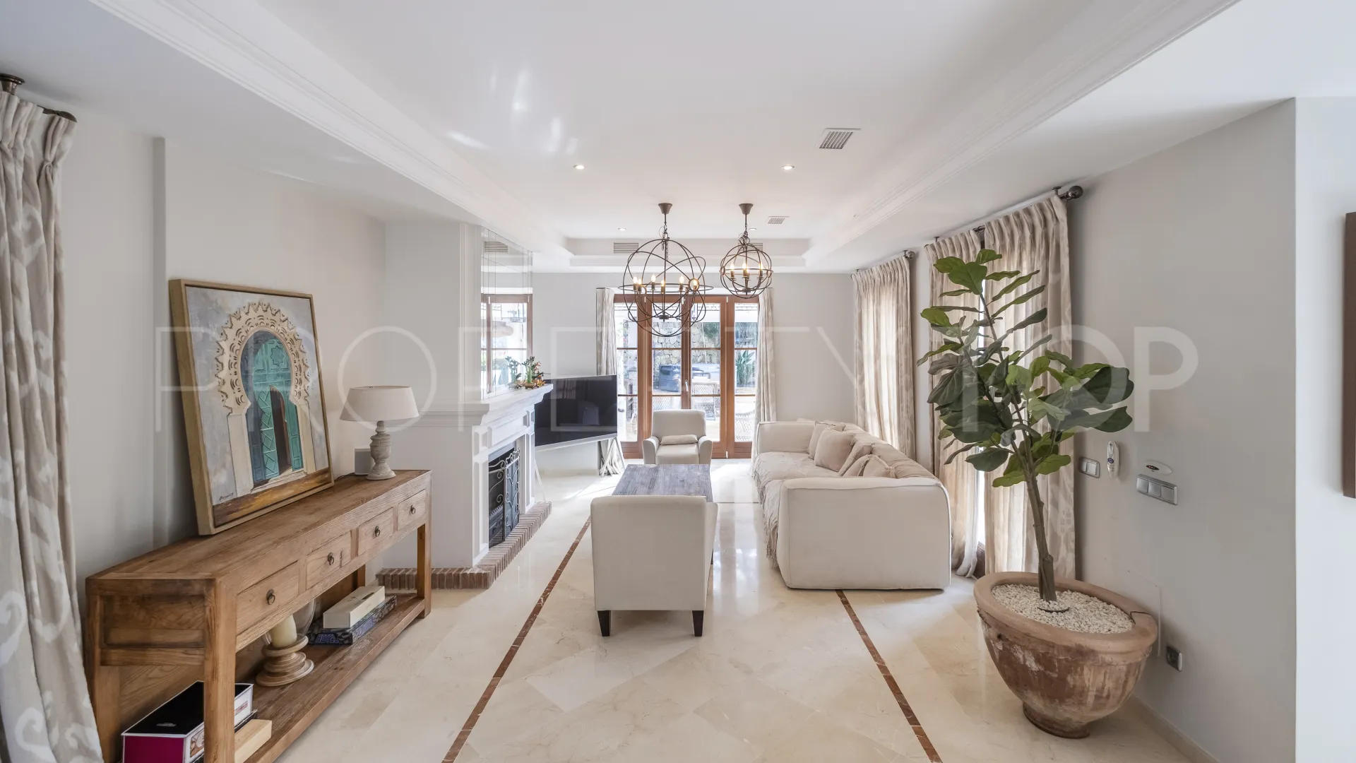 For sale villa with 6 bedrooms in El Madroñal