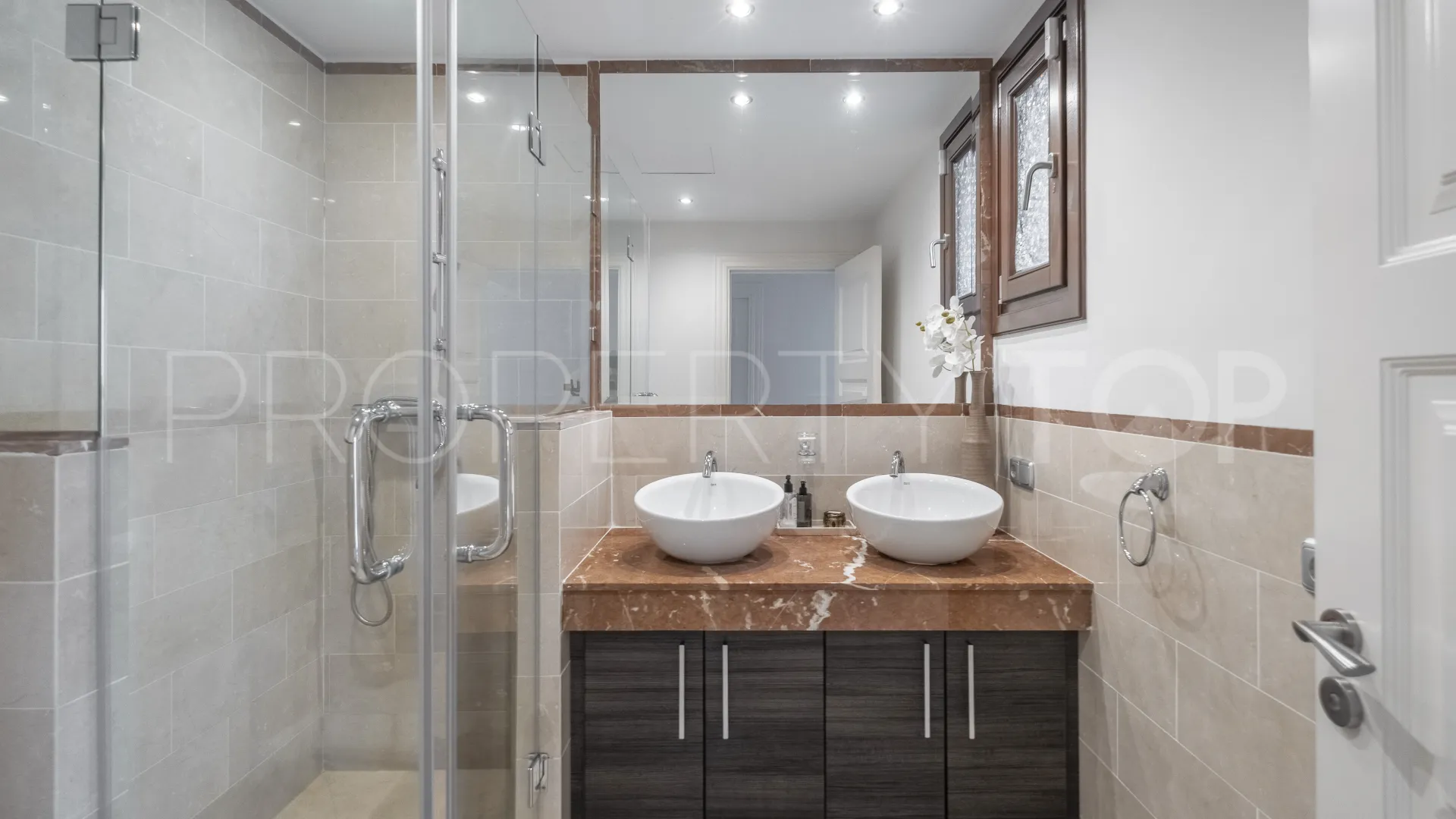 For sale villa with 6 bedrooms in El Madroñal