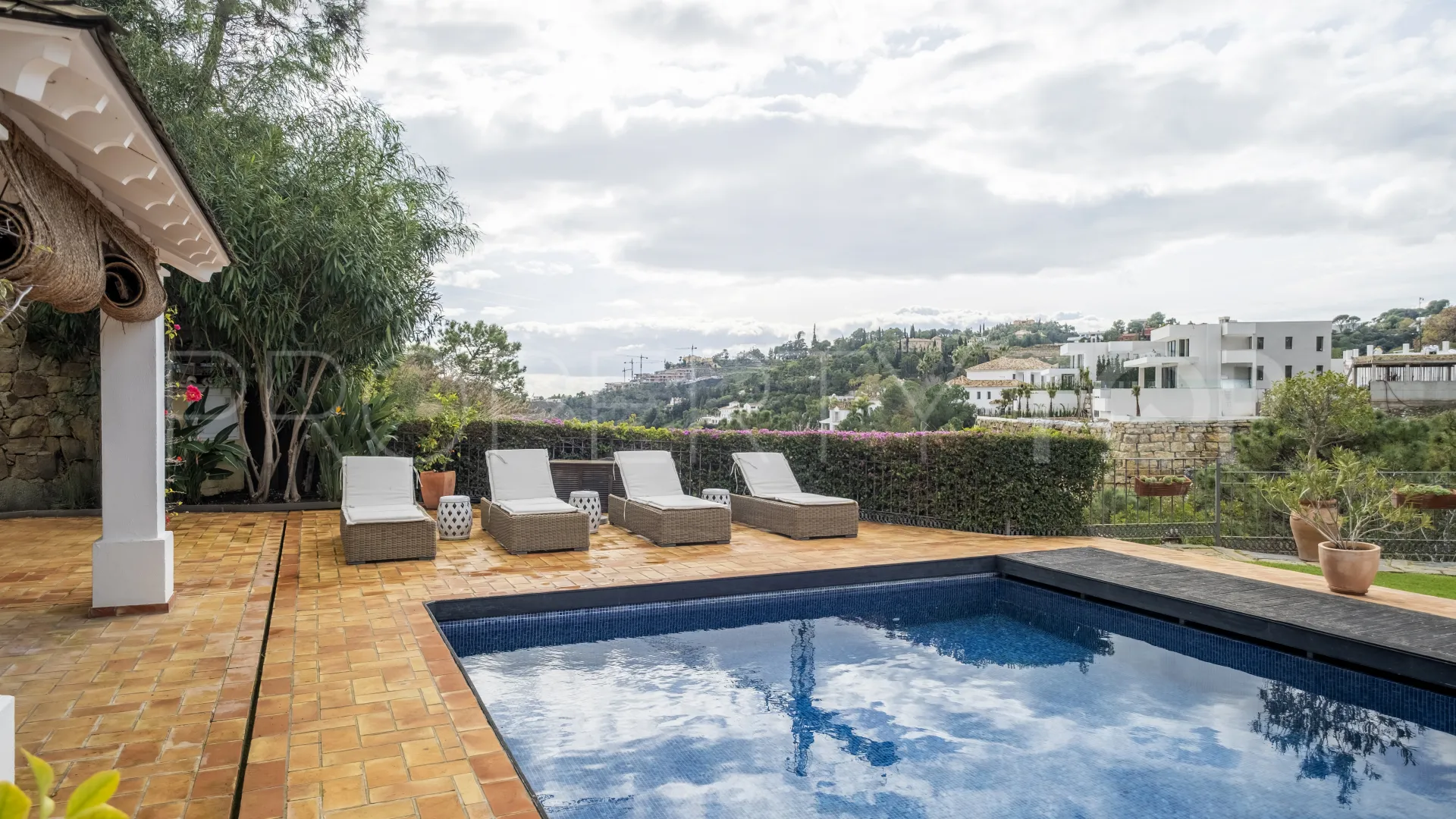 For sale villa with 6 bedrooms in El Madroñal