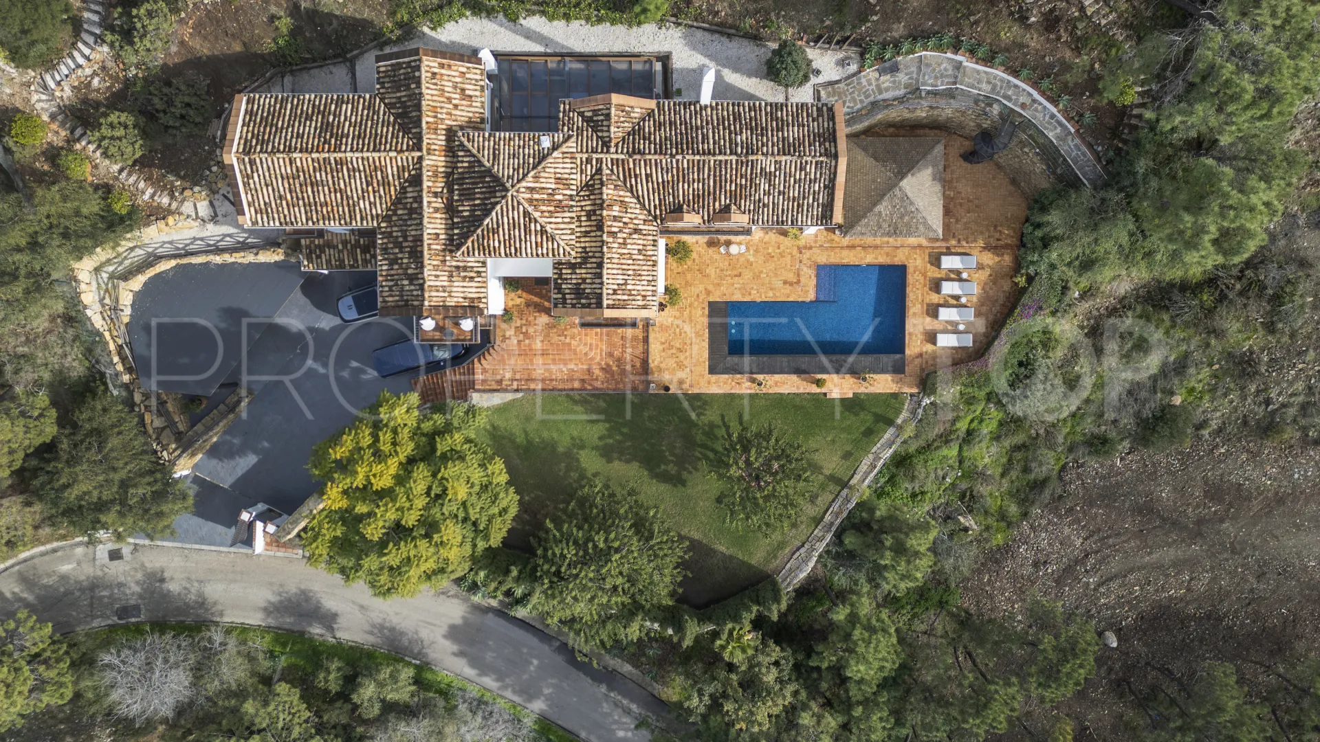 For sale villa with 6 bedrooms in El Madroñal