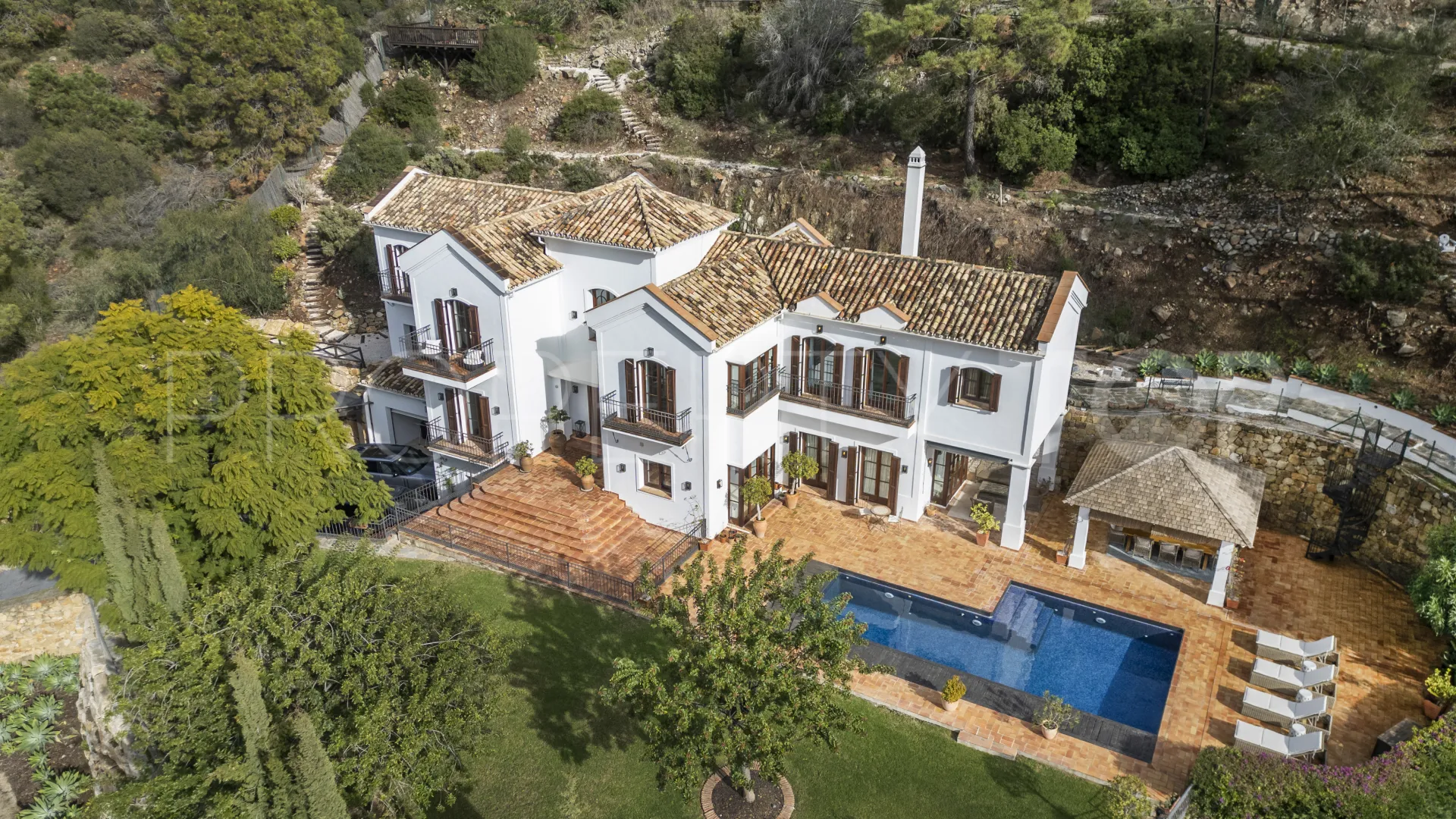 For sale villa with 6 bedrooms in El Madroñal