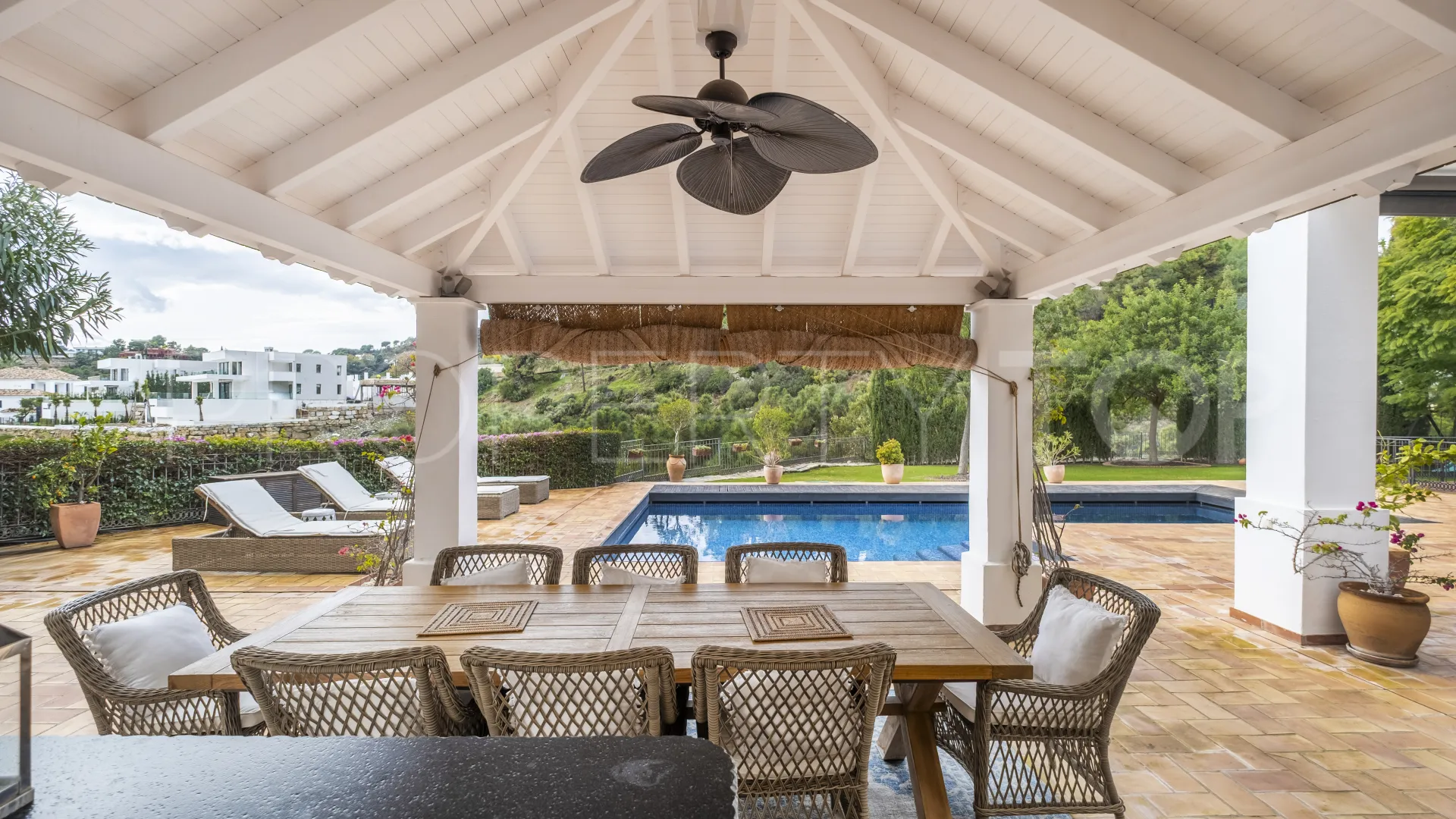 For sale villa with 6 bedrooms in El Madroñal