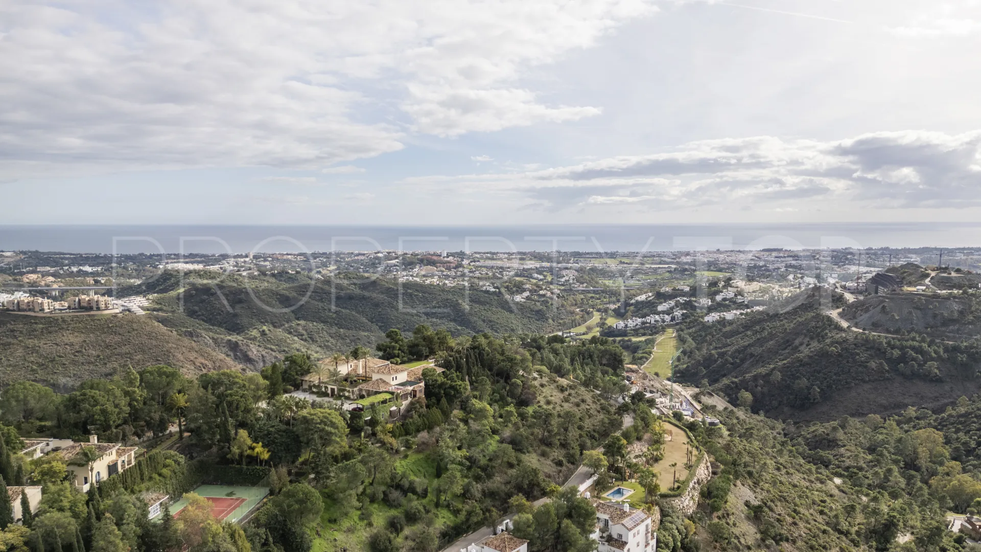 For sale villa with 6 bedrooms in El Madroñal