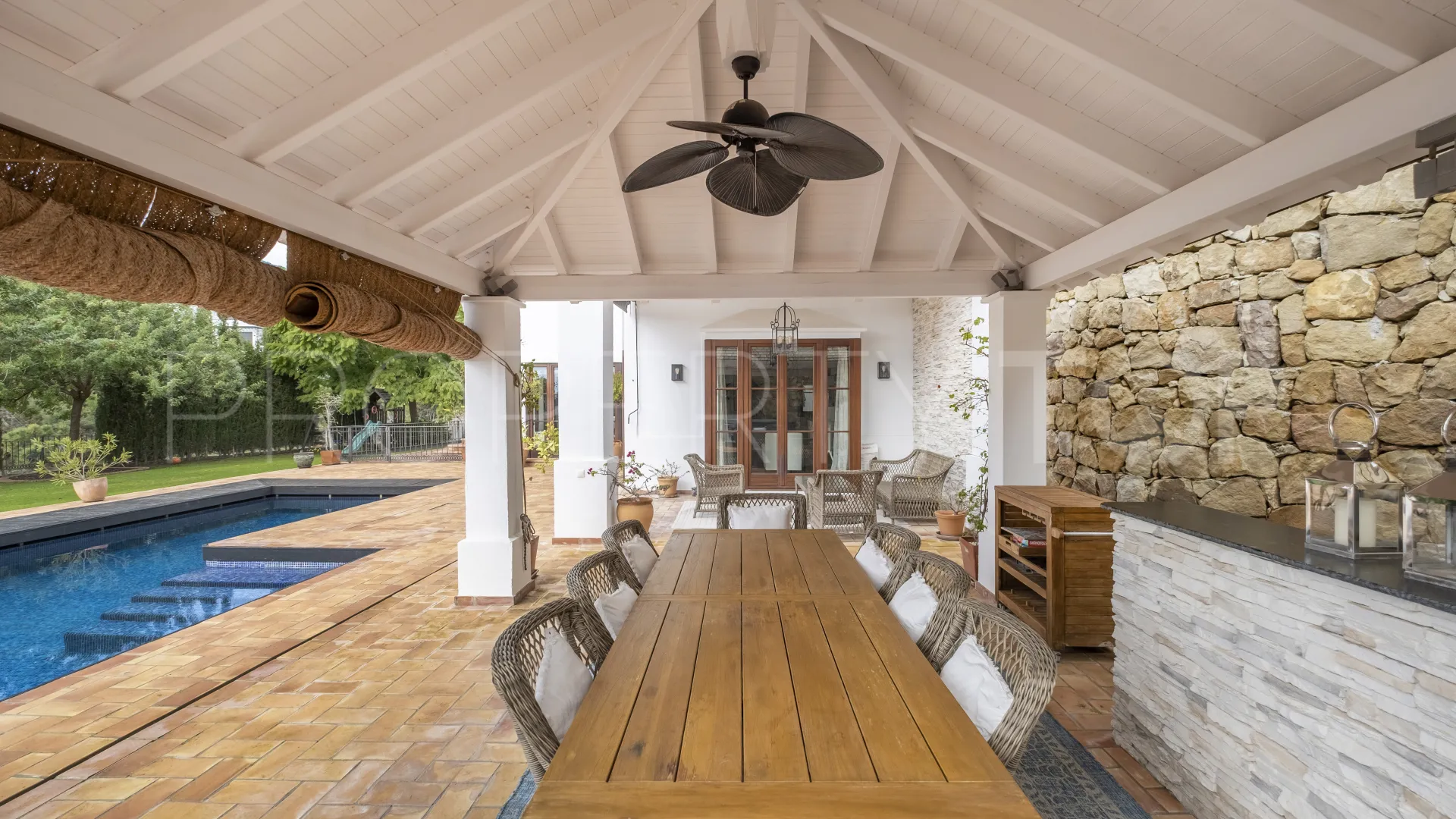 For sale villa with 6 bedrooms in El Madroñal
