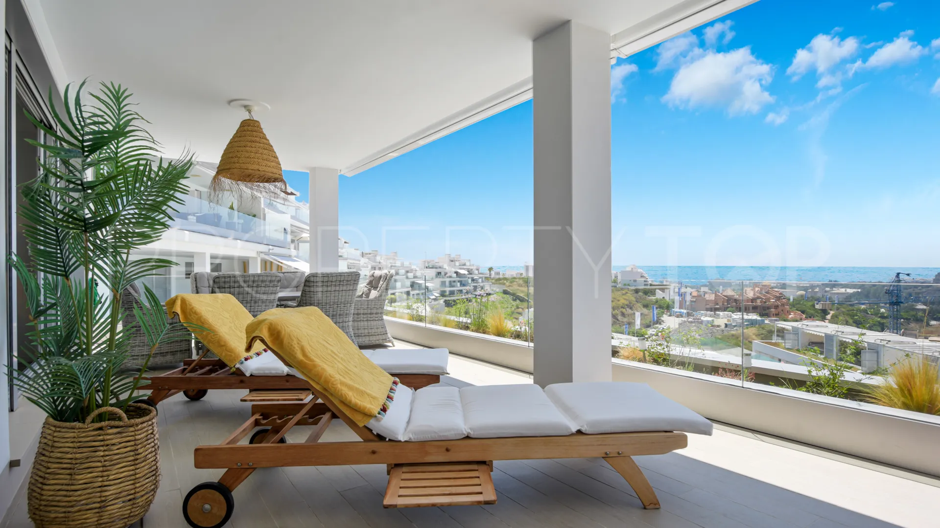 3 bedrooms apartment in New Golden Mile for sale