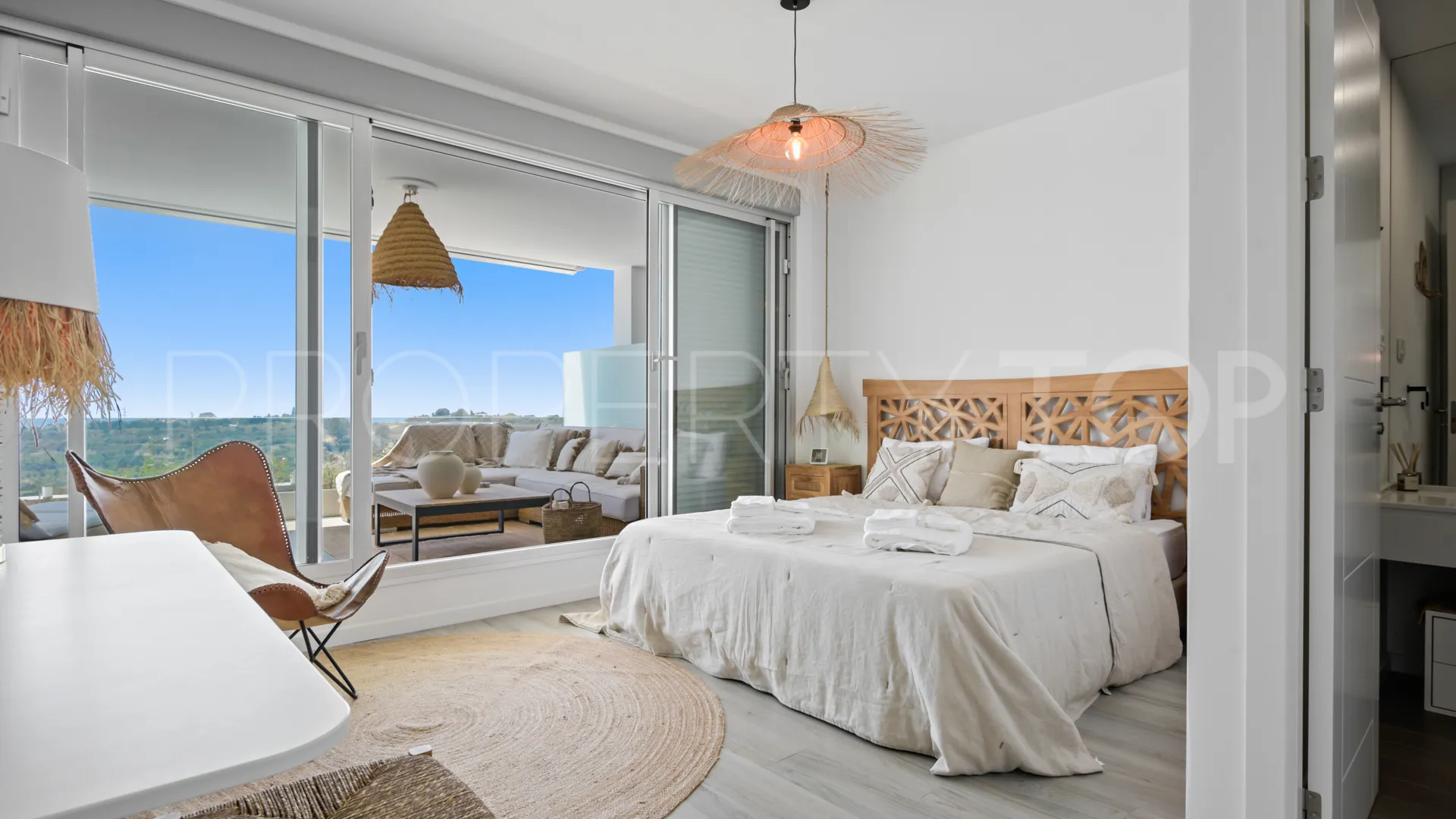 3 bedrooms apartment in New Golden Mile for sale