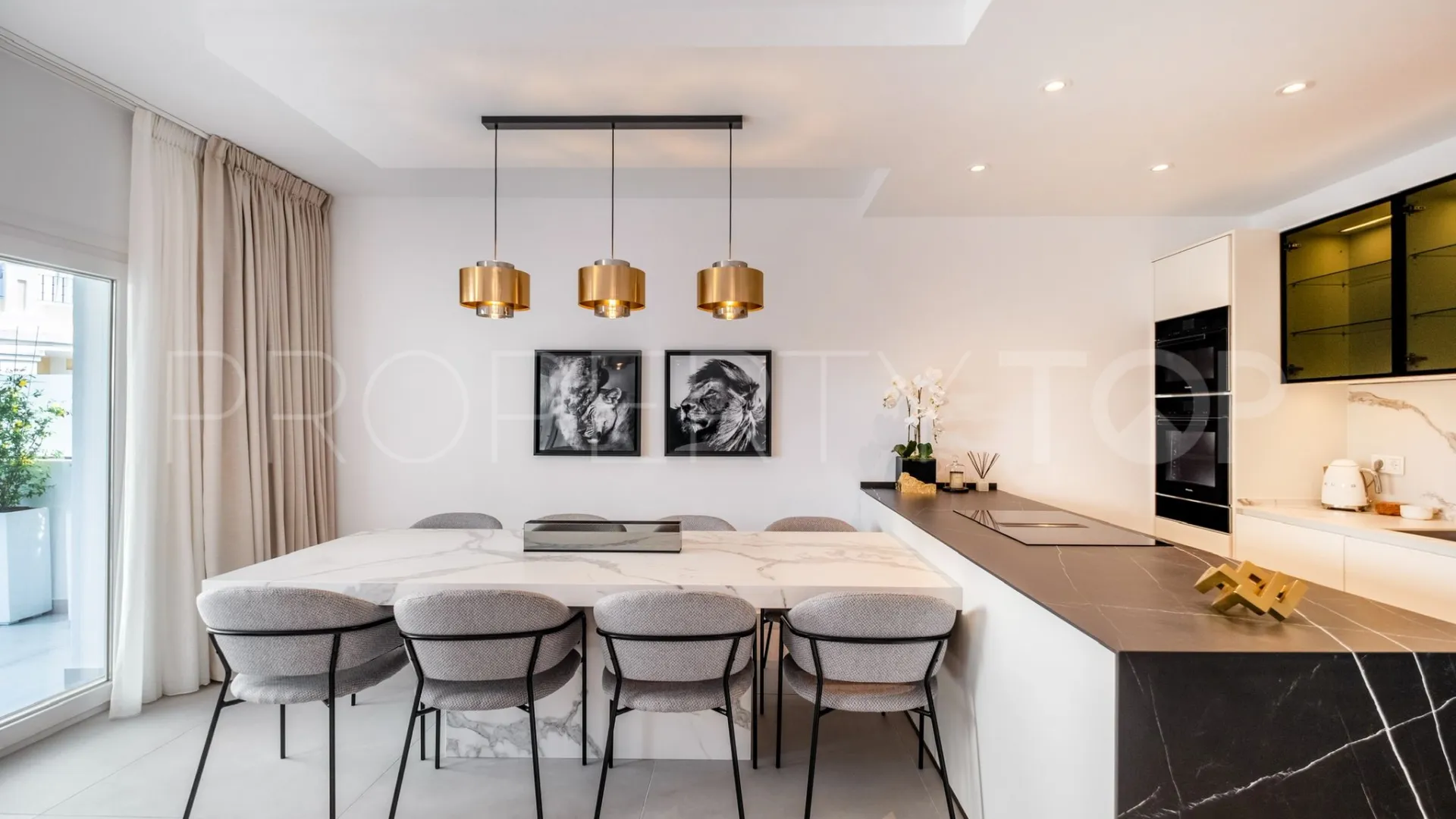 Semi detached house for sale in Nueva Andalucia