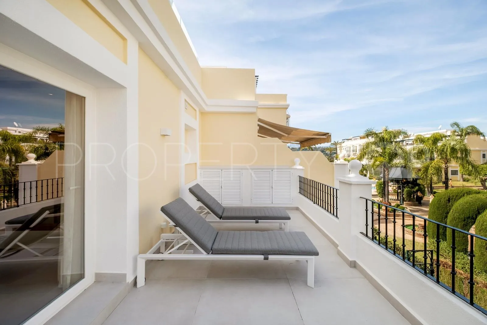 Semi detached house for sale in Nueva Andalucia