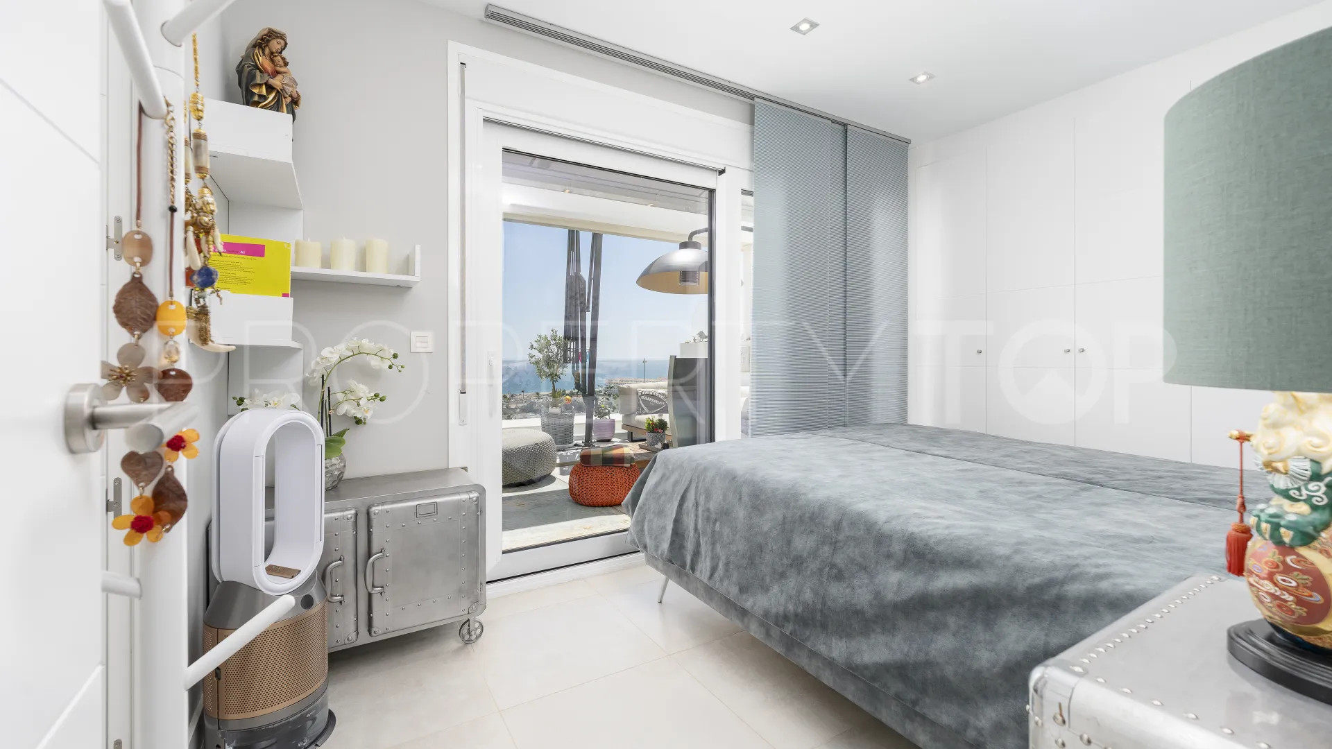 For sale Doña Julia penthouse with 2 bedrooms
