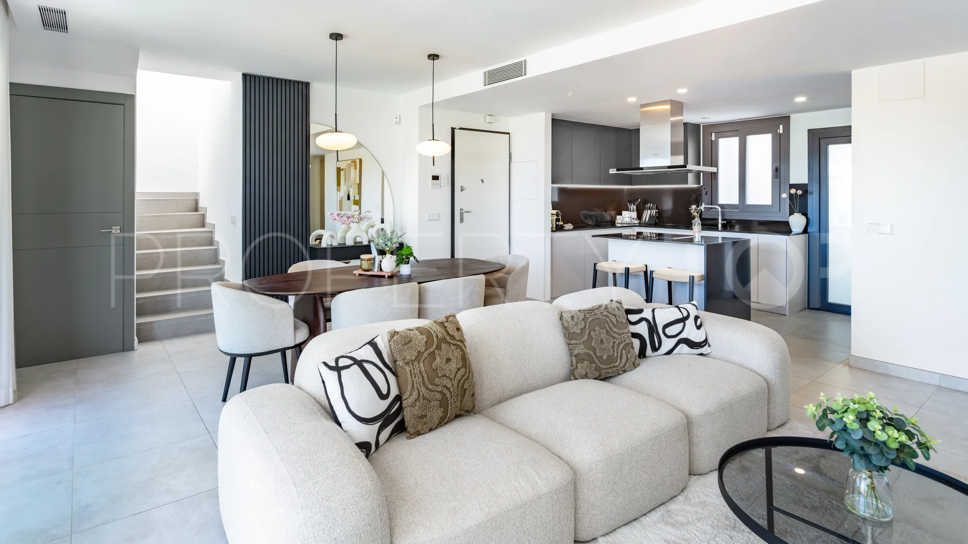 Estepona 3 bedrooms penthouse for sale