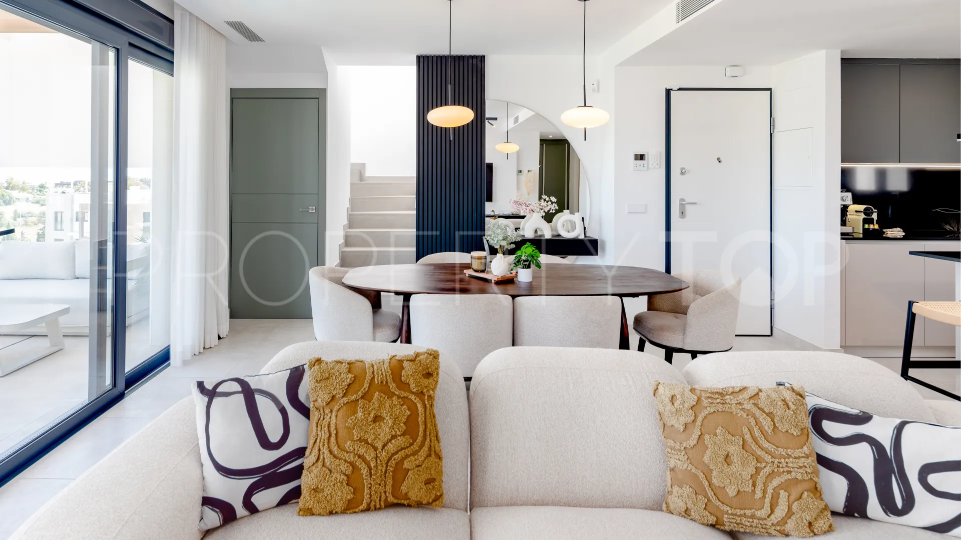 Estepona 3 bedrooms penthouse for sale