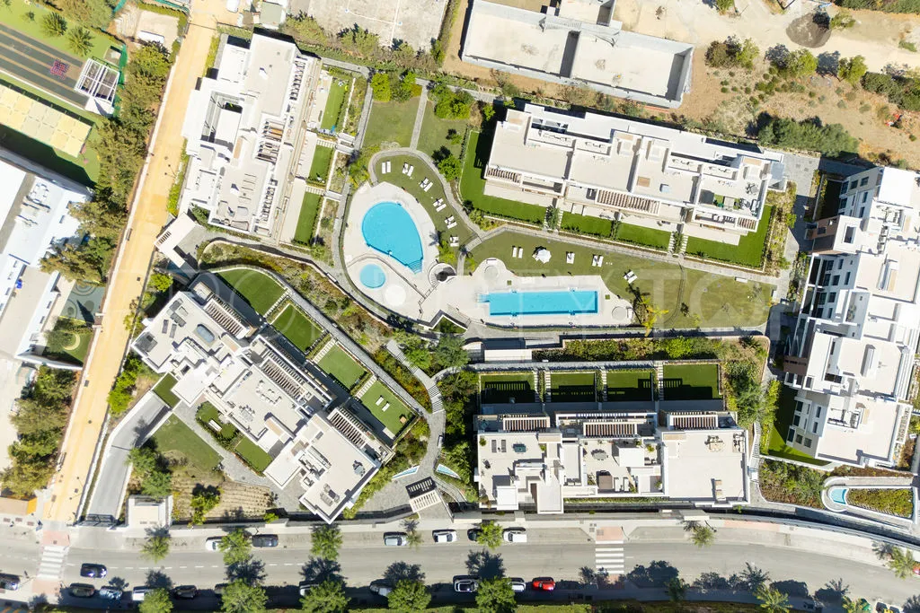 Estepona 3 bedrooms penthouse for sale