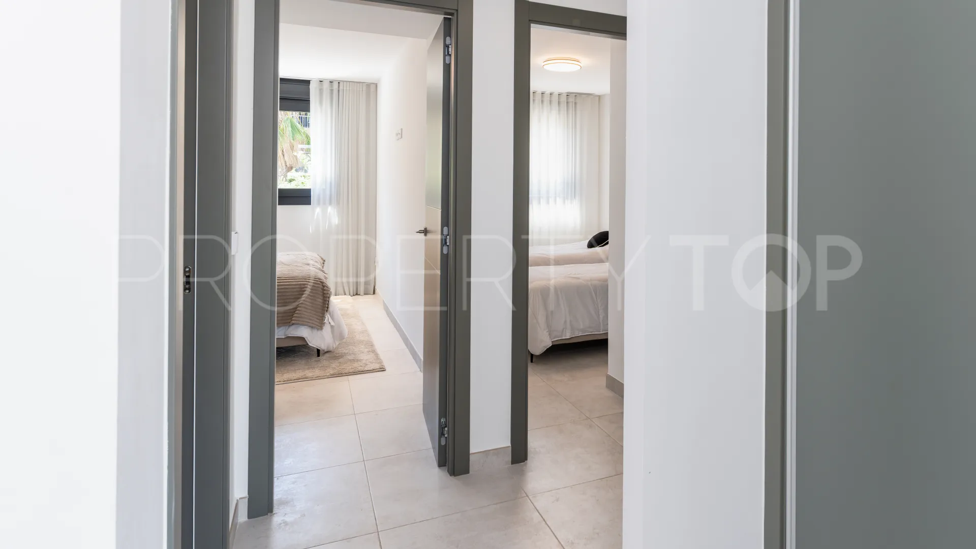 Estepona 3 bedrooms penthouse for sale