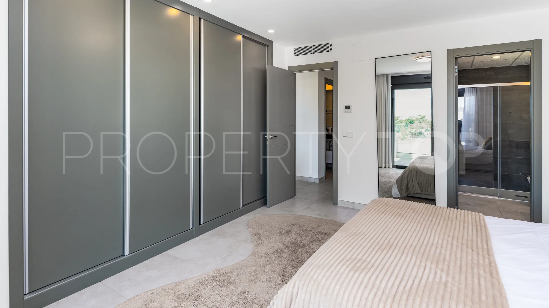 Estepona 3 bedrooms penthouse for sale