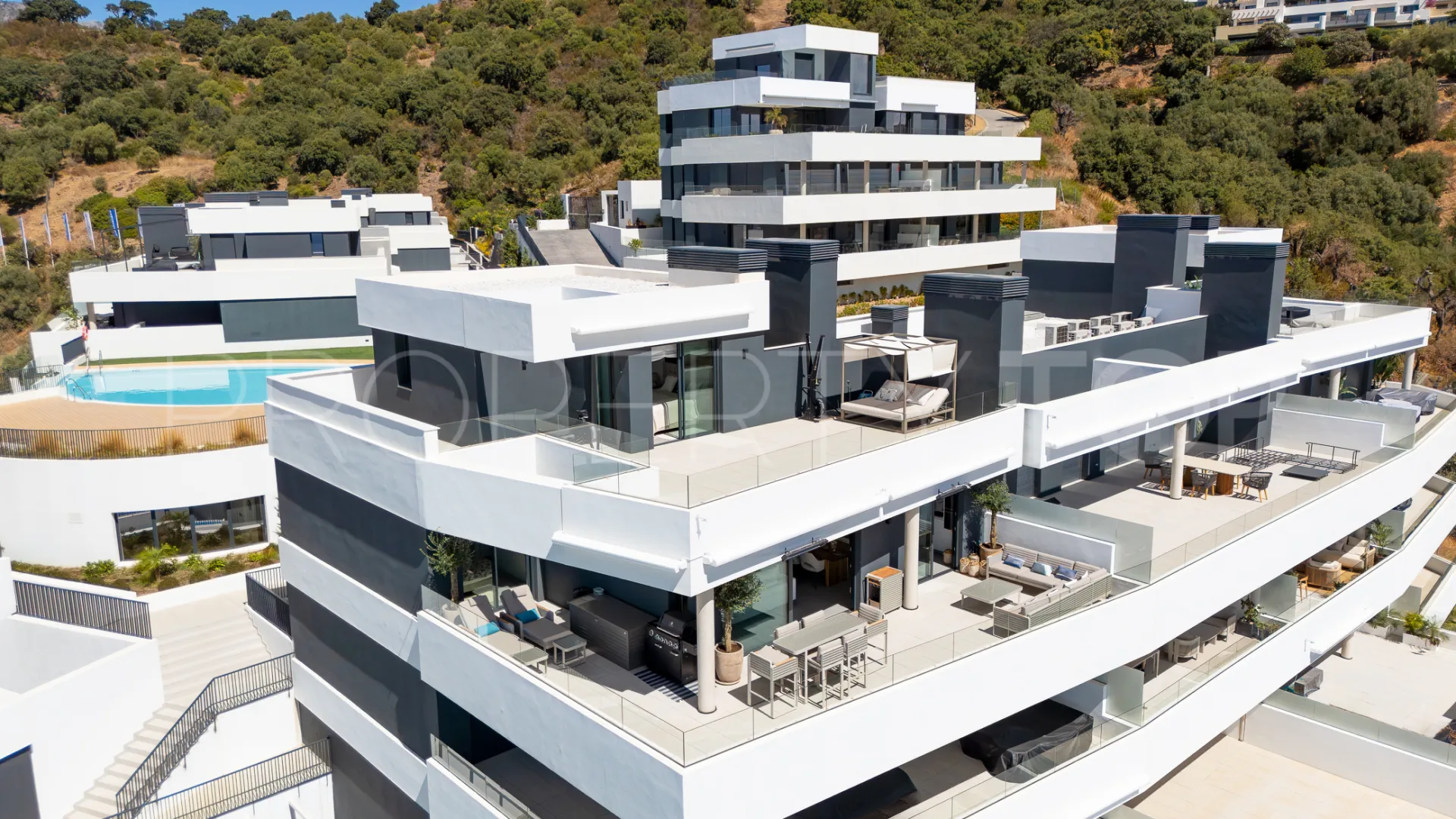 Comprar atico duplex en Los Altos de los Monteros