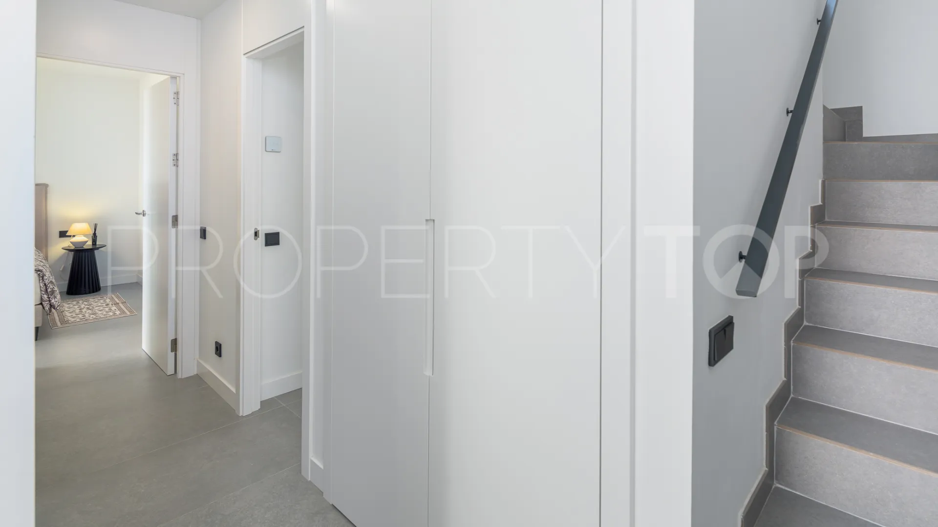 Comprar atico duplex en Los Altos de los Monteros